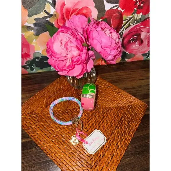 Lilly Pulitzer Bracelet & Round Keychain Lot – Bangle + NWT Keychain - Picture 8 of 10